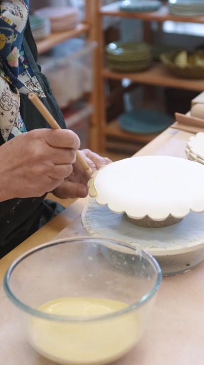 Scalloped Ceramic Pinch Bowl